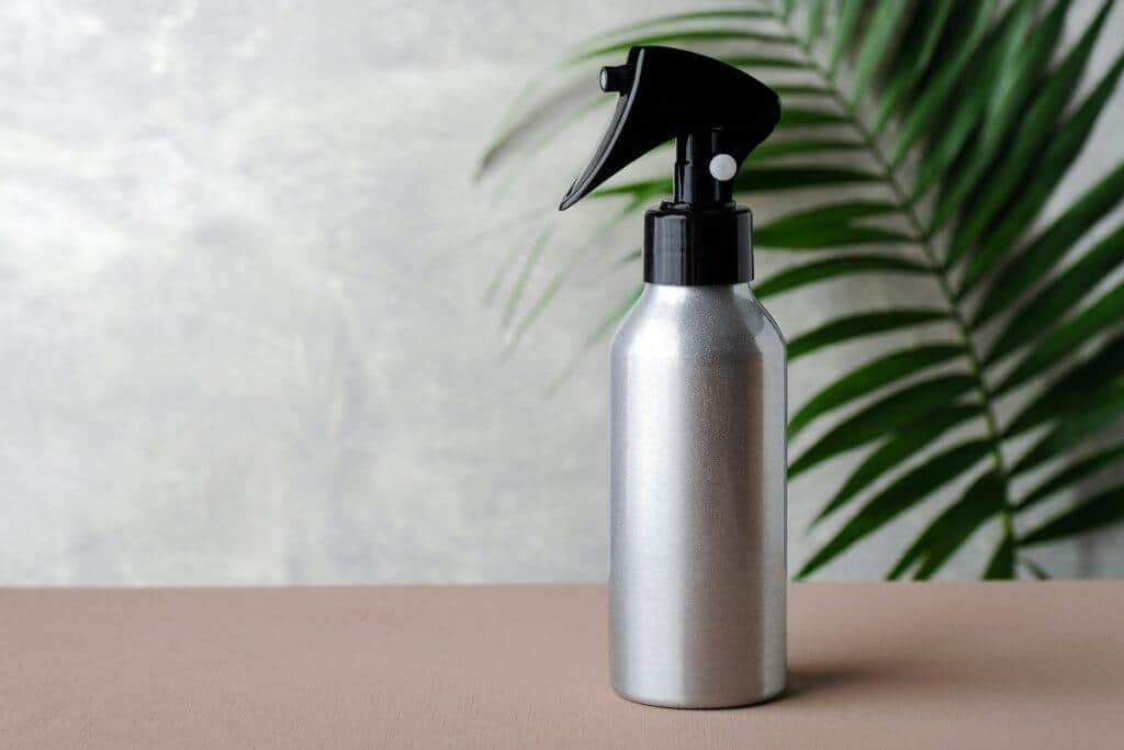 plastic-free cleaning products: metal spray bottle